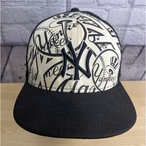 New EraNew York Yankees Rare Unique Design New Era 59FIFTY Fitted Hat Size 7